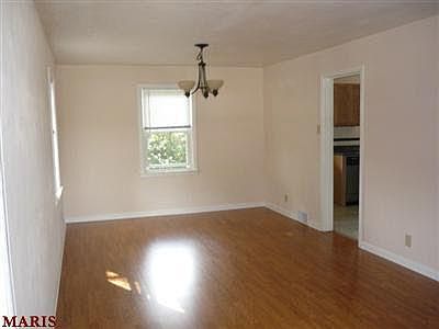 4th image of 8633 Orchard Ct