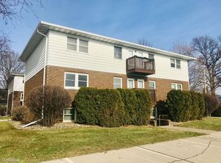 333 S Parker St, Long Grove, IA 52773