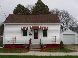 2104 11th St, Two Rivers, WI 54241