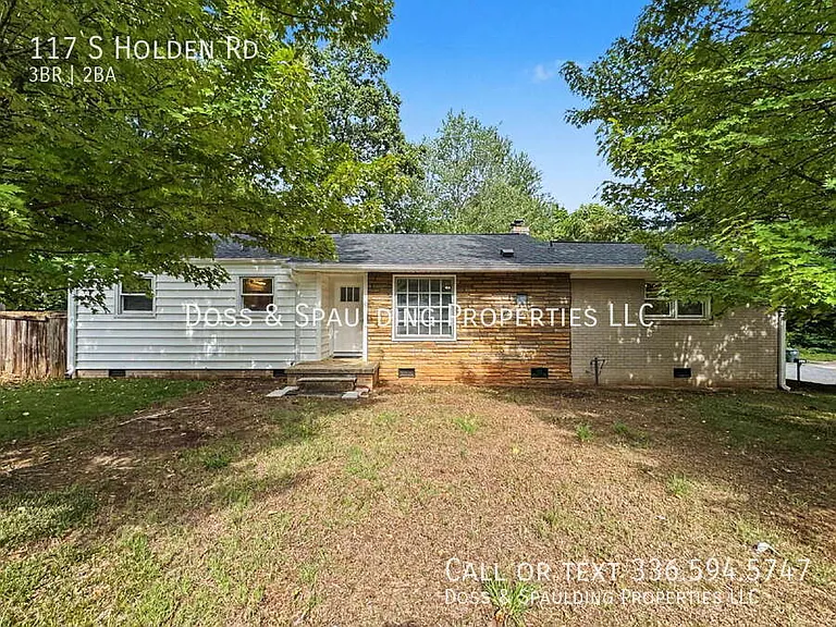 117 S Holden Rd — Photo 2