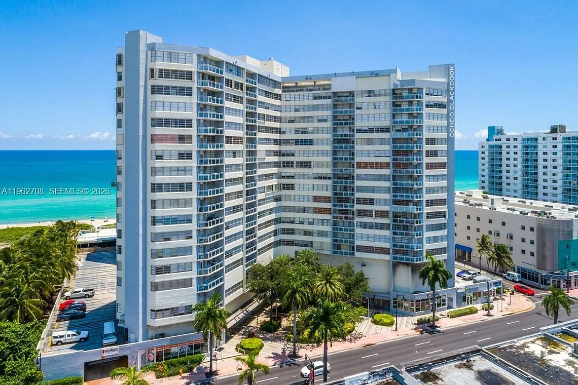 Photo 1 of 22 - 7135 Collins Ave #811 - Miami Beach, FL Primary Photo - 7135 Collins Ave #811