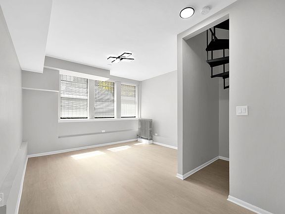 3rd image of 7715 S South Shore Dr APT 208