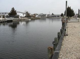 215 Maplewood Rd, Barnegat, NJ 08005