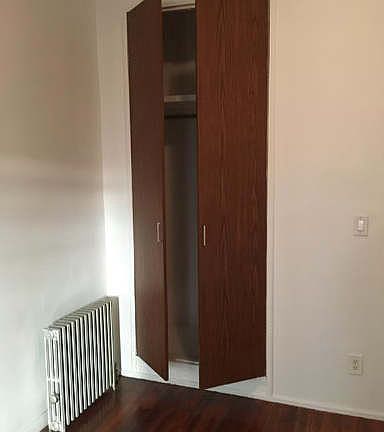 5th image of 568 Manhattan Ave APT 3L