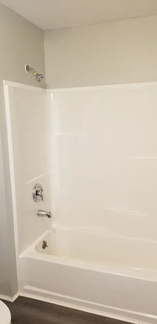 Clark/Fulton Area Single Family Home - 3 BR/1 BATH — Photo 1