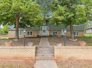 3830 Canyon Lake Dr, Rapid City, SD 57702