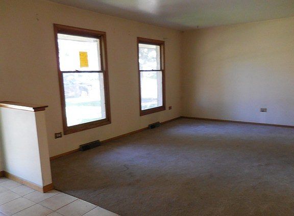 5th image of 14008 S Marquette Ave