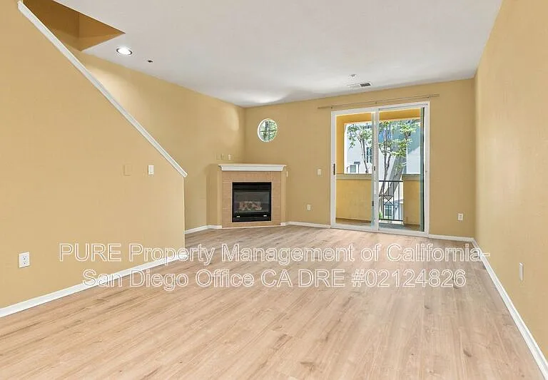 2709 Persimmon Ct — Photo 2