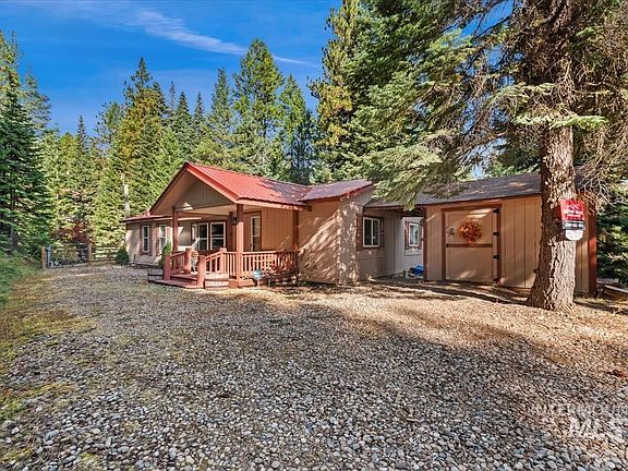 3rd image of 2 Snowbird Ln