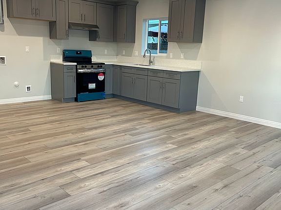 3rd image of 509 W Linda Vista Ave
