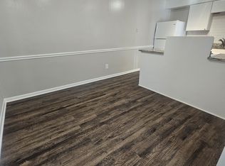 101 Woodbury Ct APT F, Cary, NC 27511
