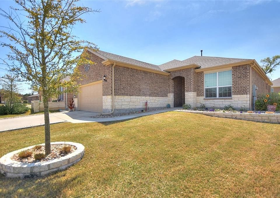 1st image of 105 Medina Creek Cv