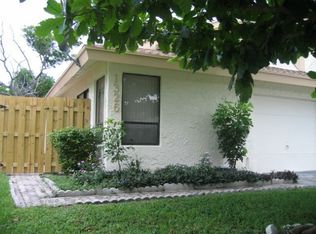 1326 SW 74th Ave, North Lauderdale, FL 33068