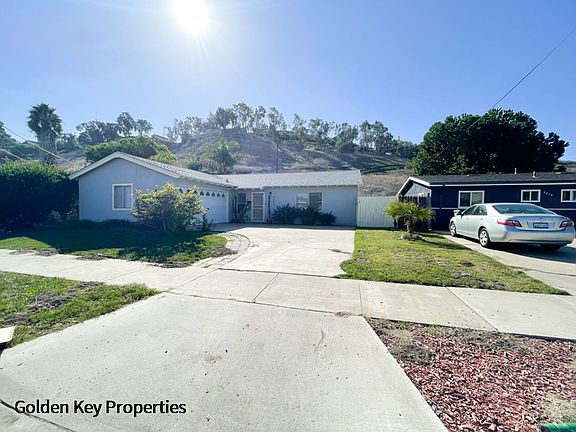 2nd image of 3217 Carolyn Cir