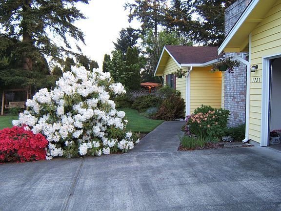 4th image of 1721 150th St S