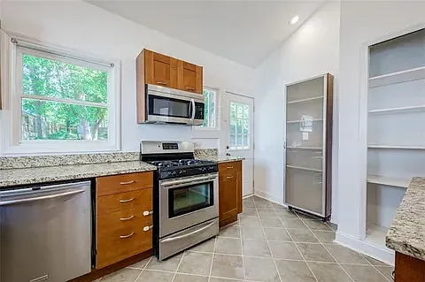 1634 Paxon St SE — Photo 17