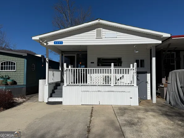 4205 Riverbank Run, Hiawassee, GA 30546