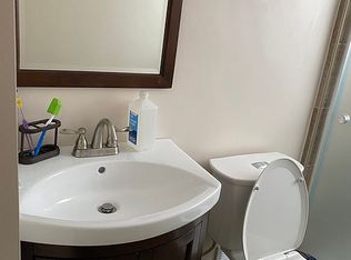 2120 N 21st St, Springfield, IL 62702