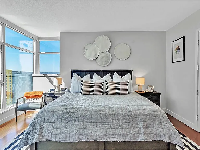 1205 Pacific Hwy #1706 — Photo 16
