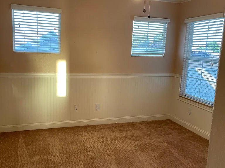 18465 Kalin Ranch Dr — Photo 27
