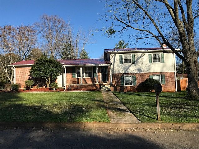 2021 Club View Drive
