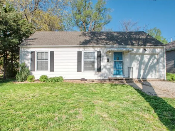 8104 Grand Ave, Kansas City, MO 64114