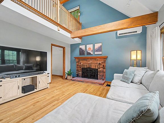 5th image of 24-24B River St