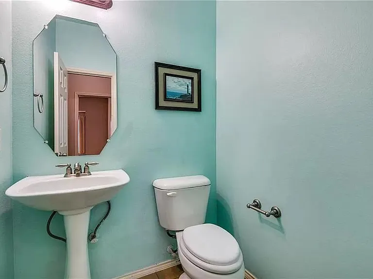 2485 Mackinac Dr — Photo 22
