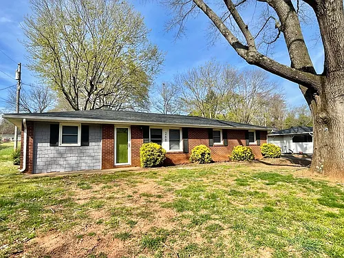268 Brackett Rd Photo 1