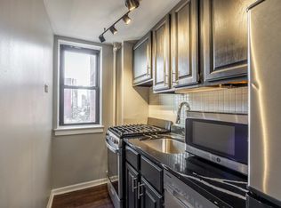 The Oliver on LaSalle, Chicago, IL 60610