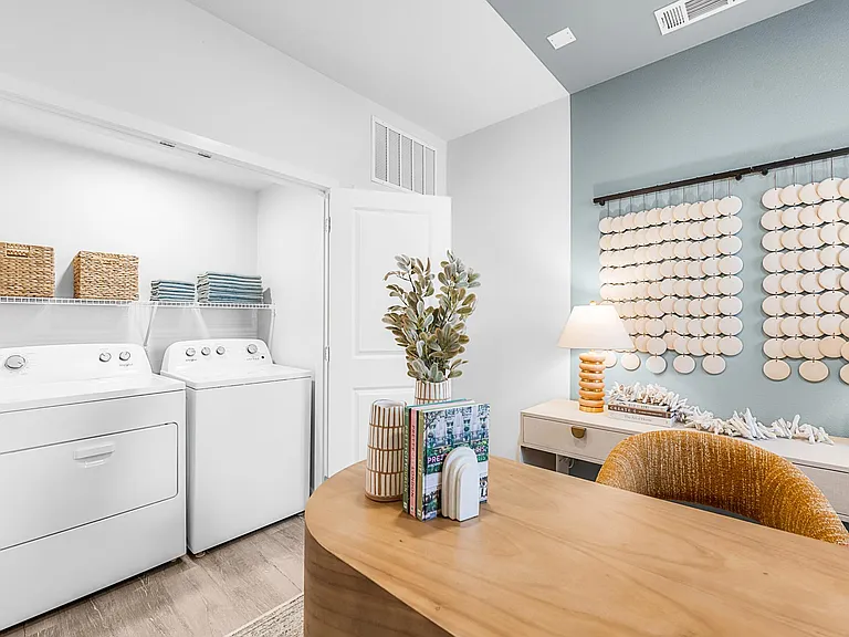 Alta Westinghouse Townhomes — Photo 7