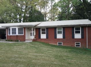 108 E Irving Ln, Oak Ridge, TN 37830