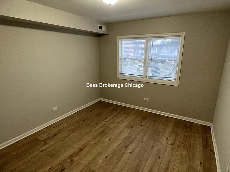 9301 S Harlem Ave #3 — Photo 2