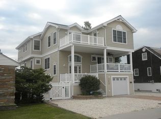 428 2nd St, Beach Haven, NJ 08008