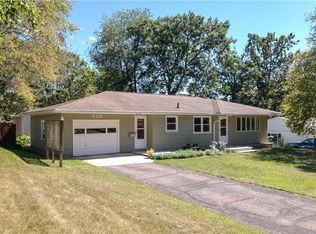 625 Oakwood Dr, Durand, WI 54736