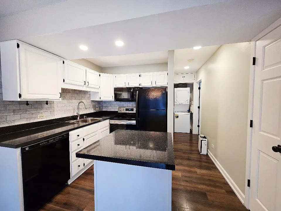 1 bed, 670 sqft, $1,650 — Photo 2
