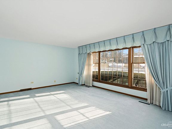 5th image of 2282 Knollwood Dr