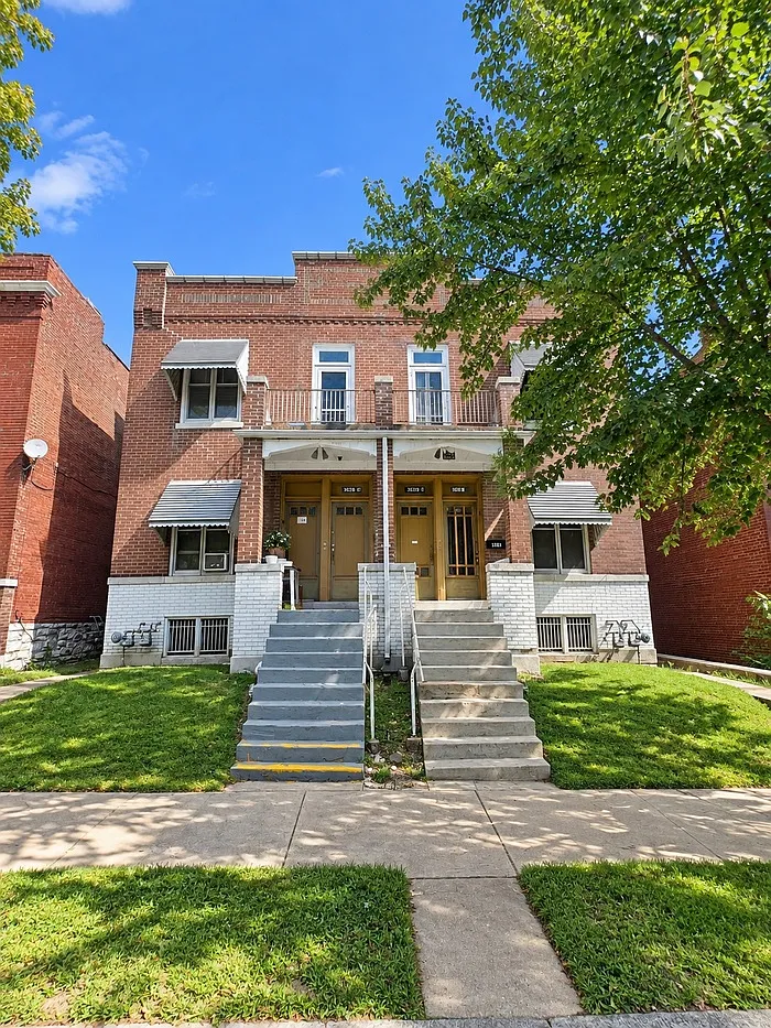 1 bed, 1.0 bath, 950 sqft, $650 — Photo 1