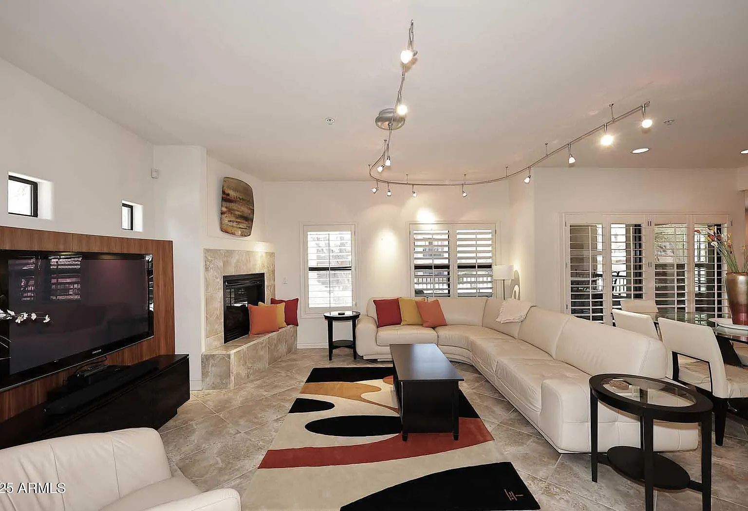 2 bed, 1697 sqft, $7,000 — Photo 1