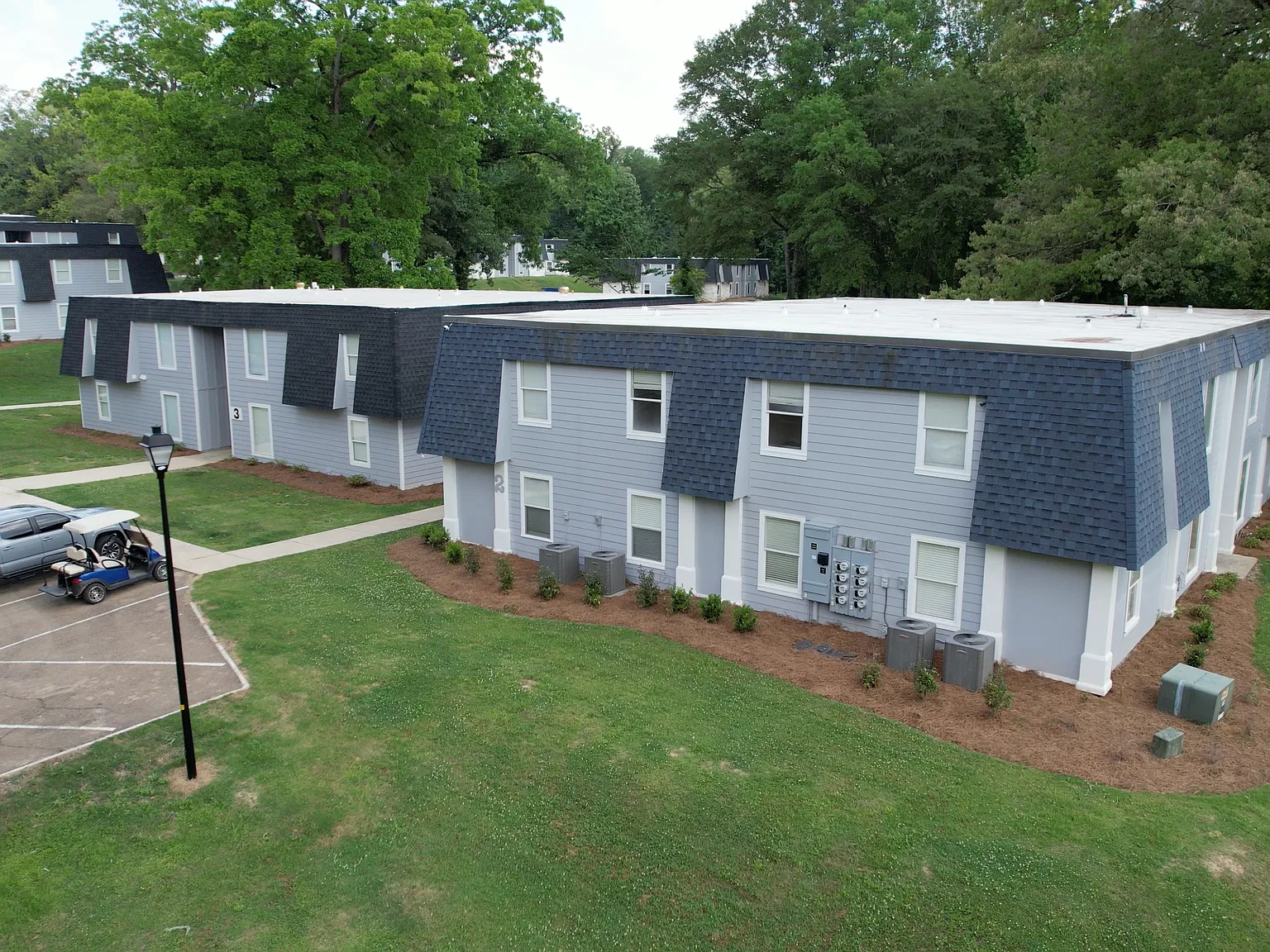 3 bed, 1200 sqft, $1,350 — Photo 1