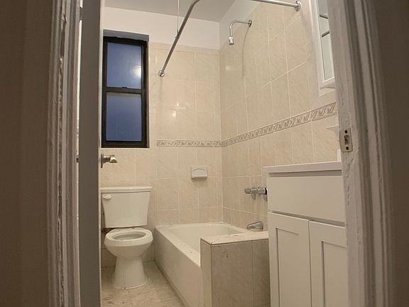 4th image of 10 Cooper St APT 1H