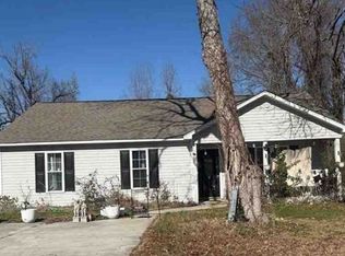 406 7th St, Maysville, NC 28555