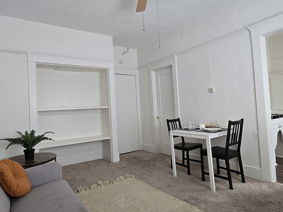 1st image of 959 E Broadway #11278315