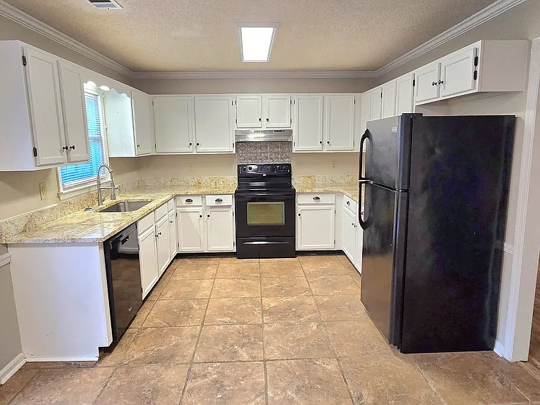 70 Covey Trl — Photo 6
