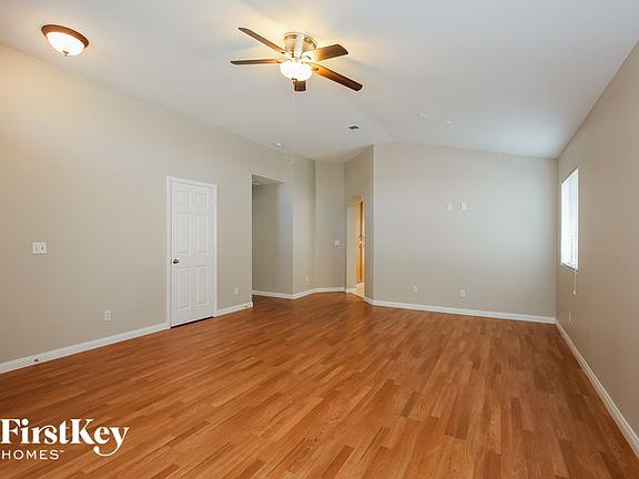 4th image of 4421 Charneta Ct