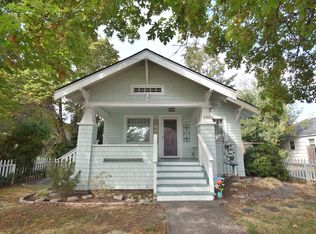 586 Grove St, Lebanon, OR 97355