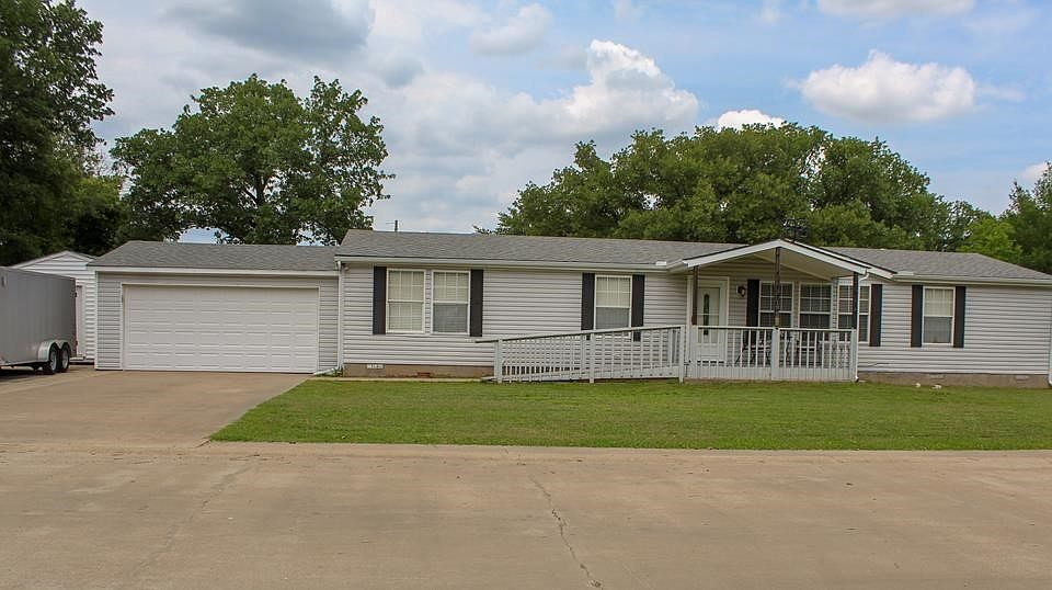 1st image of 106 Grande Ln