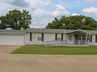 106 Grande Ln, Gun Barrel City, TX 75156