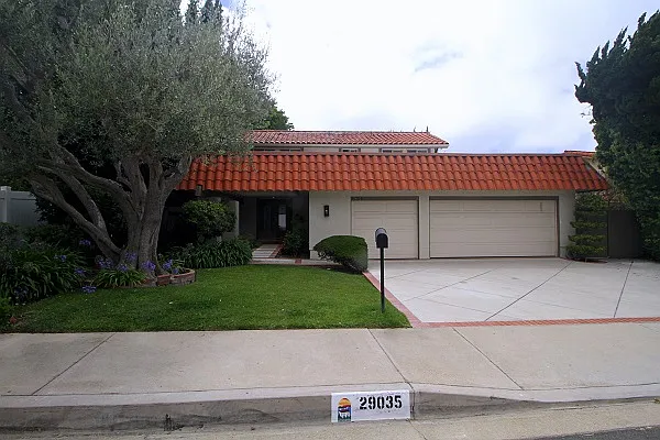 29035 Trailriders Dr — Photo 1