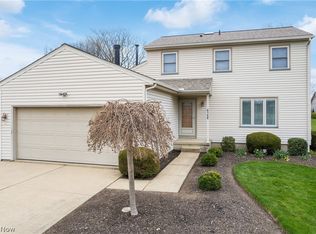 8158 Sandleford Ave NW, North Canton, OH 44720